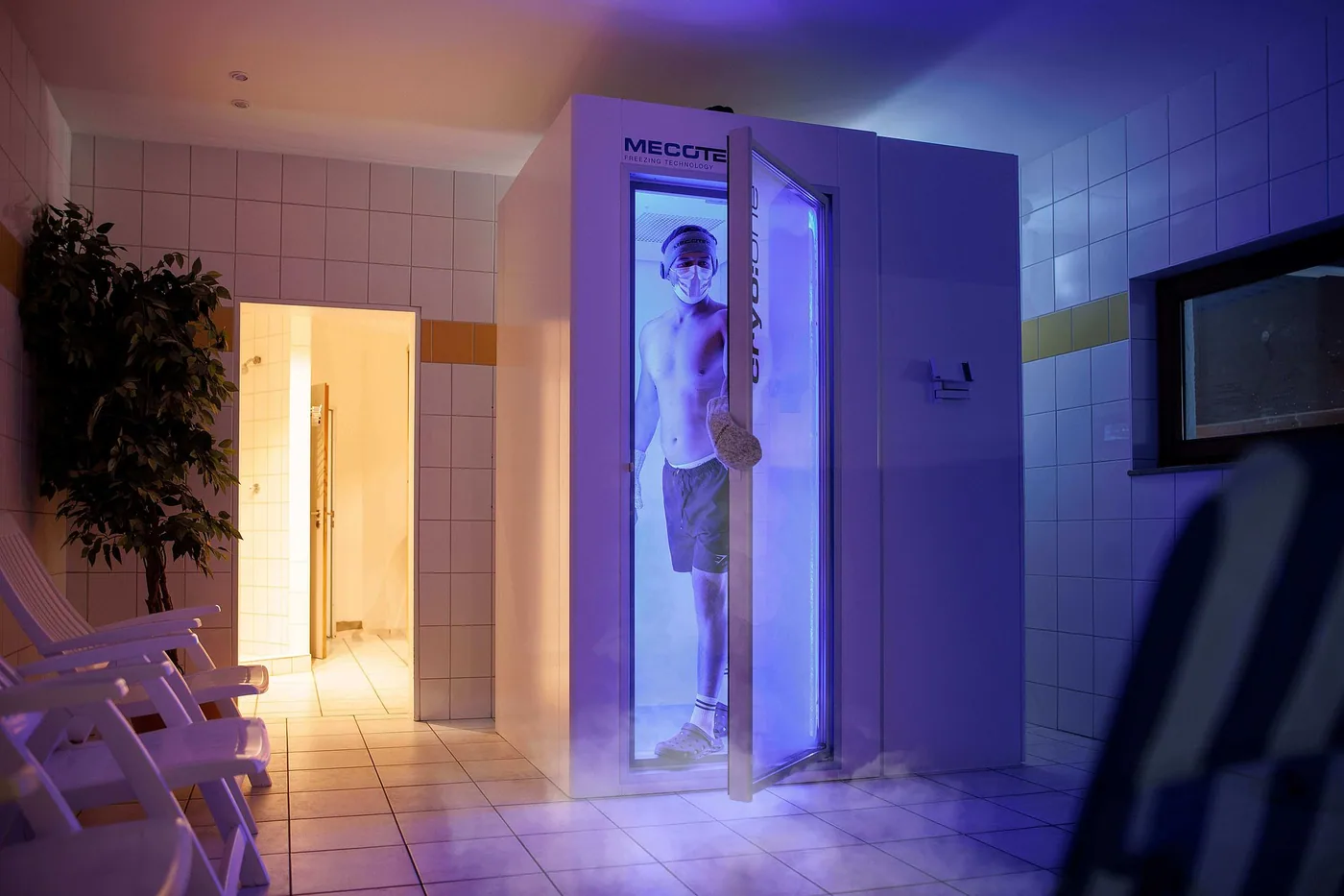 Powerhouse Gym Stuttgart – Kryokammer, Bild 2 von 2