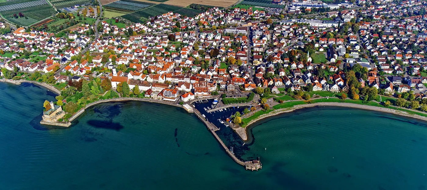 Bodensee-Badestelle Langenargen (hinter Schloss Montfort)