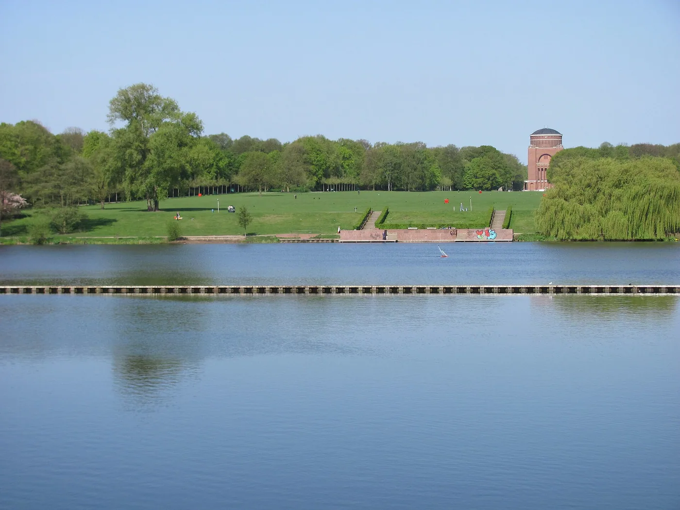 Stadtparksee in Hamburg, Bild 2 von 2