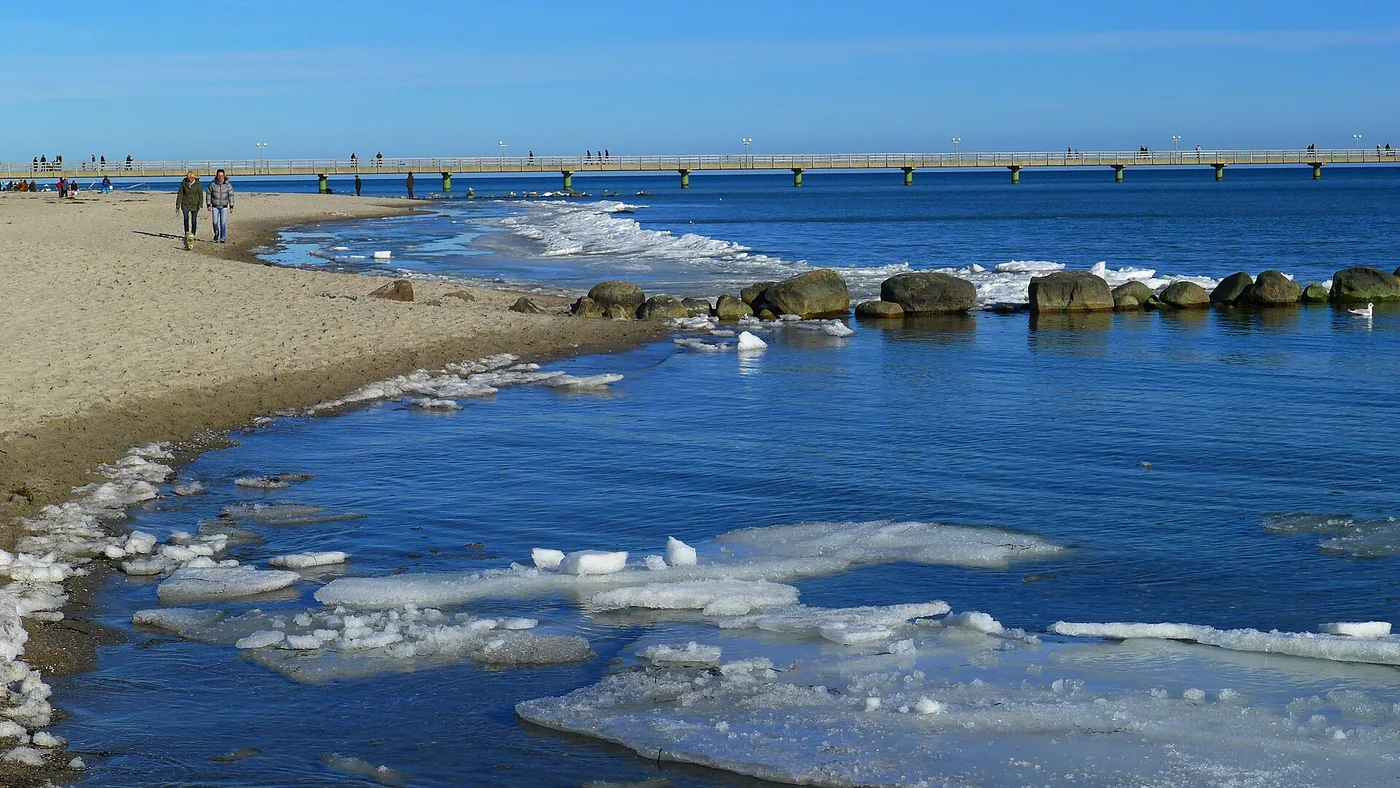 Neujahrsanbaden Grömitz, Bild 2 von 3